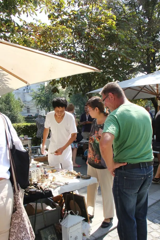 Brocante 71 - Bourse Collection 71 - St-Gengoux-le-National 71 | Brocante 71 - Vide-Grenier 71- Puces 71